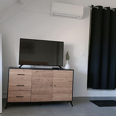 Friendly Beach House Baie Nettle Екстер'єр фото